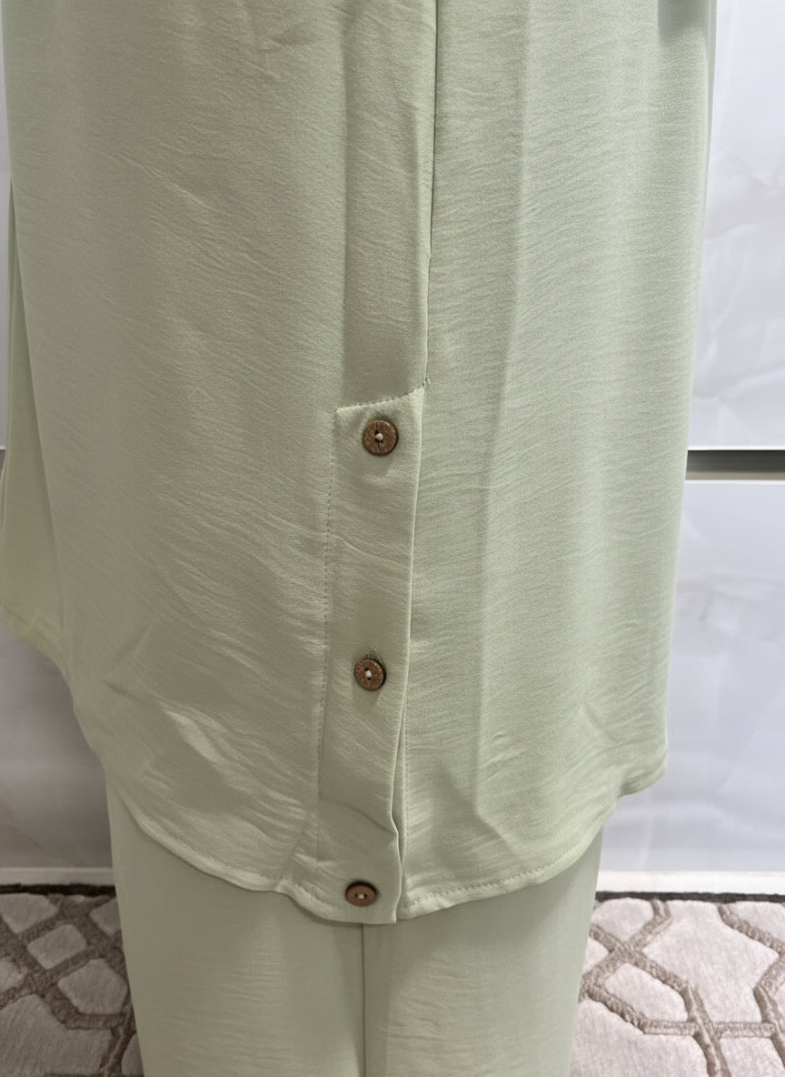 Plus size 2-Piece Button Up Dress with Pockets (Style 2)