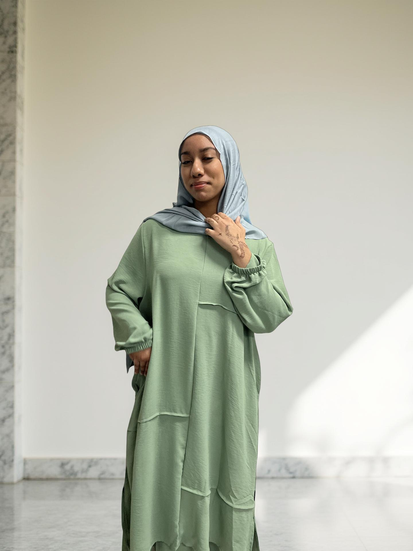 Plus size Neutral 2-Piece Dress with Pockets