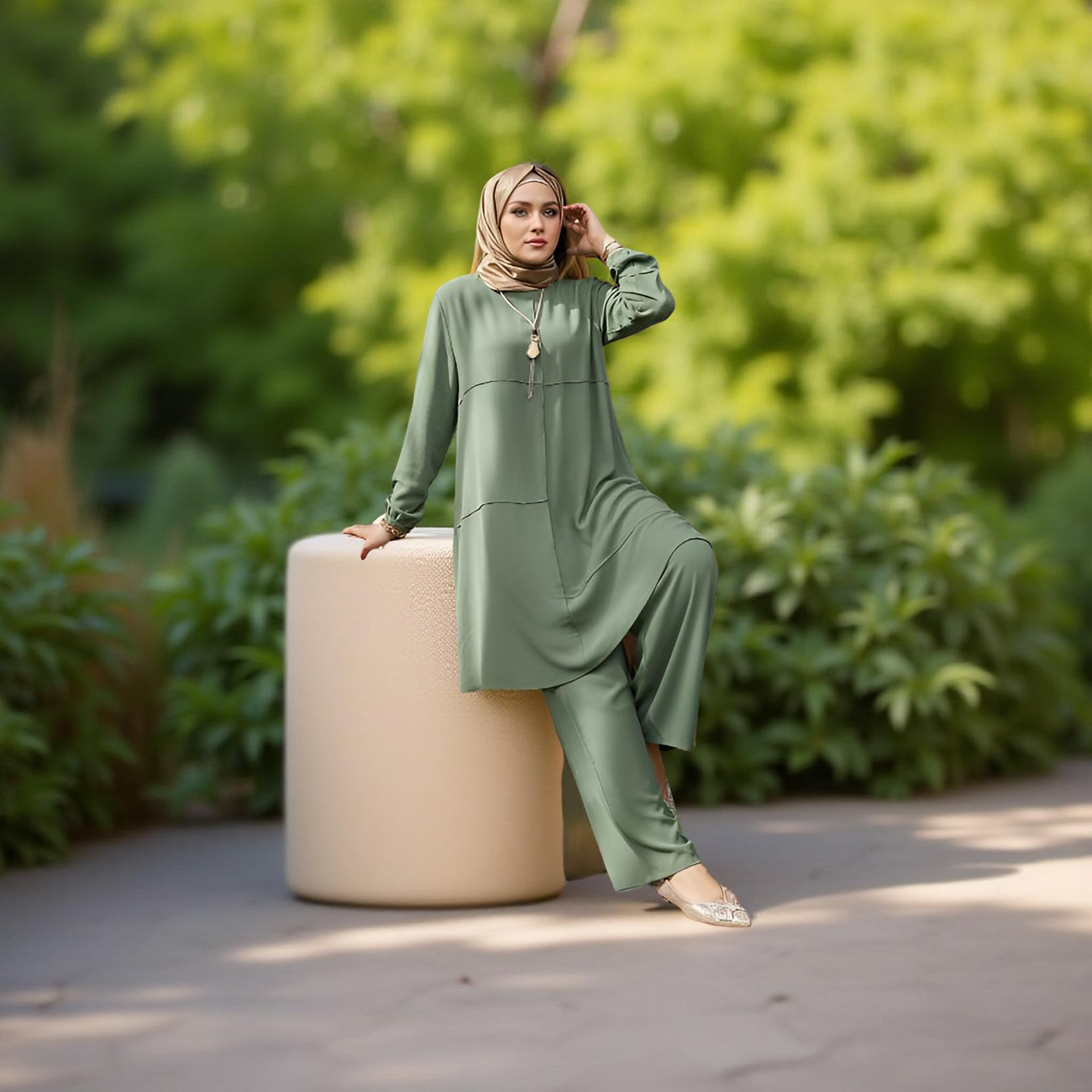 Plus size Neutral 2-Piece Dress with Pockets